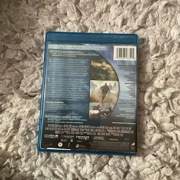 Tears of the Sun Blu- Ray Disc Movie - Picture 4 of 5